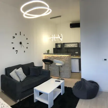 Andric - Stylish & Peaceful With Free Parking - 10 Min Walk To Old Town