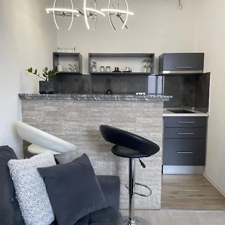 Andric - Stylish & Peaceful With Free Parking - 10 Min Walk To Old Town