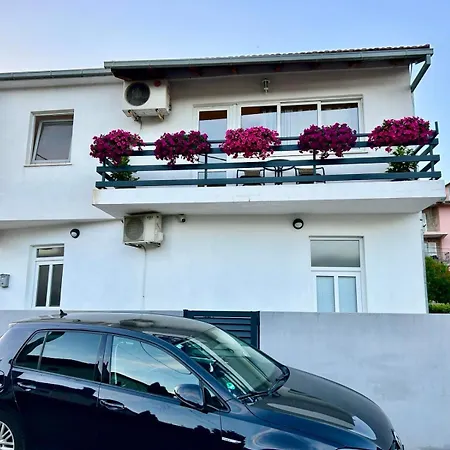Andric - Stylish & Peaceful With Free Parking - 10 Min Walk To Old Town Apartment Trebinje