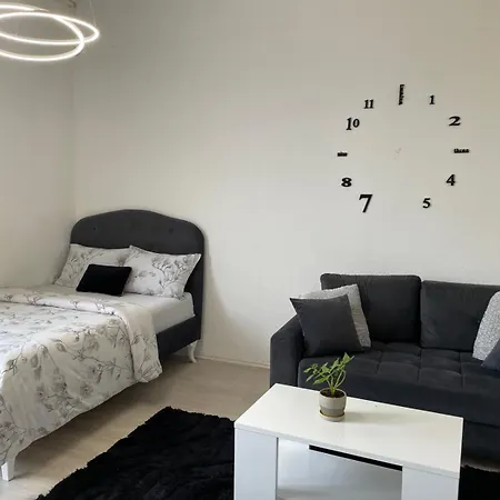 Andric - Stylish & Peaceful With Free Parking - 10 Min Walk To Old Town