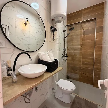 Andric - Stylish & Peaceful With Free Parking - 10 Min Walk To Old Town Daire Trebin